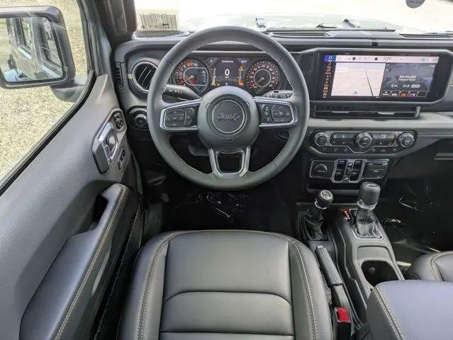 2026 Jeep Wrangler 4-Door Sahara 4x4