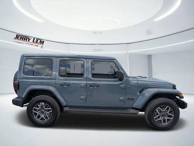 2026 Jeep Wrangler 4-Door Sahara 4x4