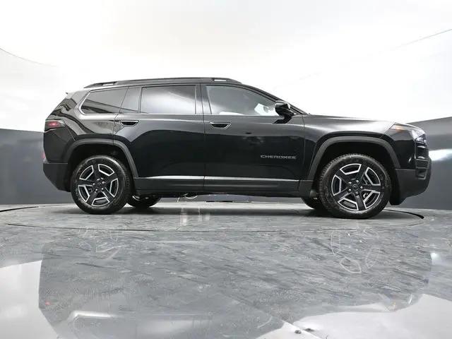 2026 Jeep Cherokee Laredo 4x4