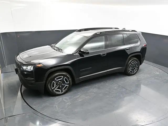 2026 Jeep Cherokee Laredo 4x4