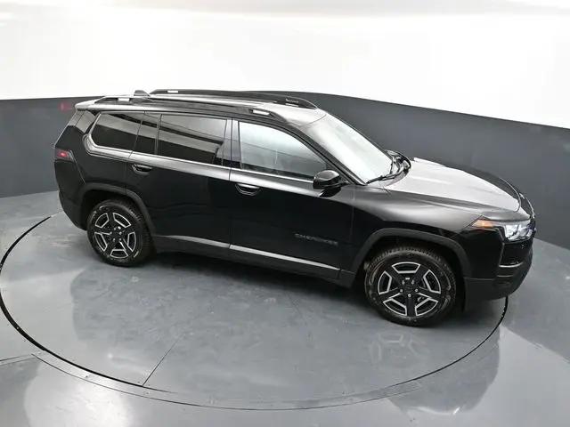 2026 Jeep Cherokee Laredo 4x4