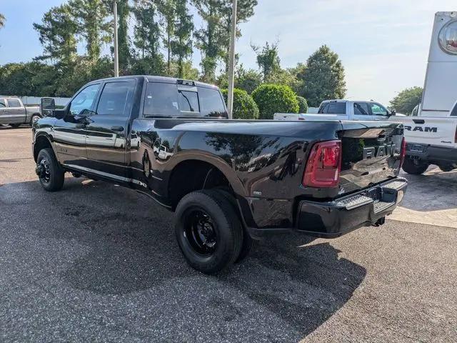 2026 Ram 3500 Big Horn Crew Cab 4x4 8' Box