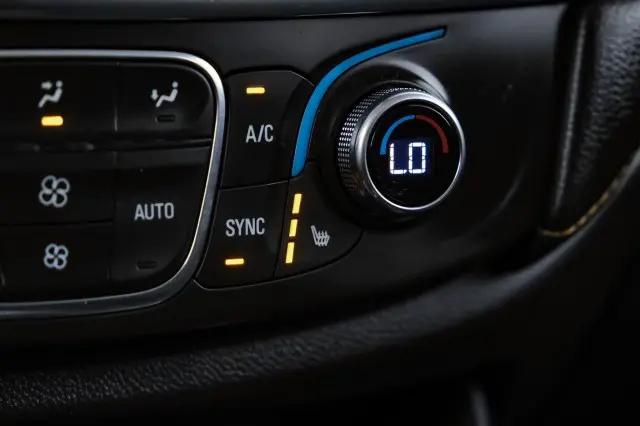 2021 Chevrolet Traverse AWD LT Cloth