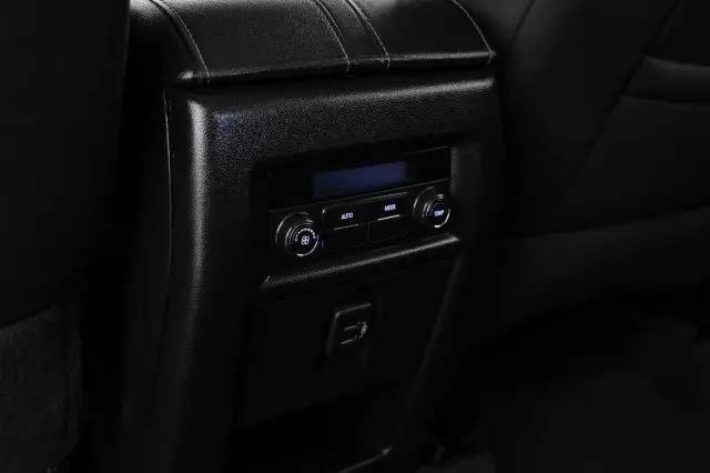 2021 Chevrolet Traverse AWD LT Cloth