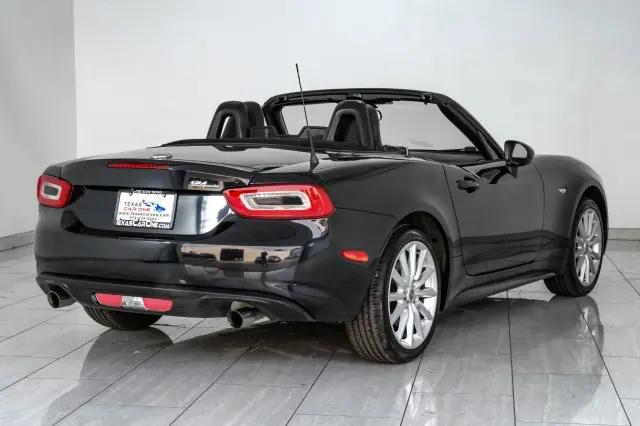2017 Fiat 124 Spider Classica