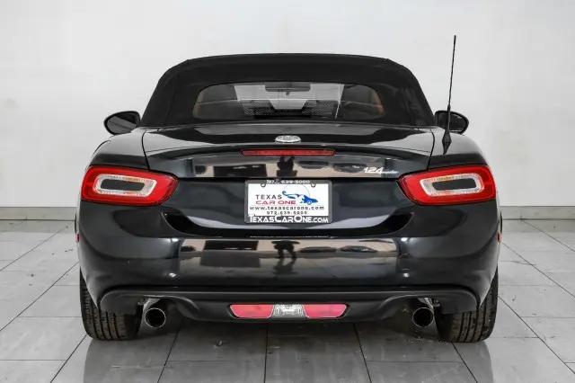 2017 Fiat 124 Spider Classica