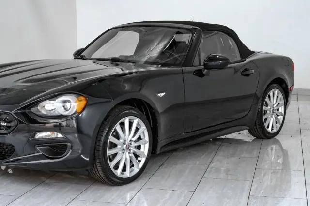 2017 Fiat 124 Spider Classica