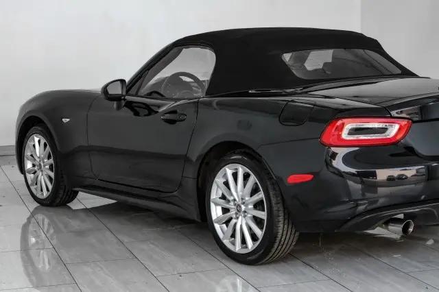 2017 Fiat 124 Spider Classica