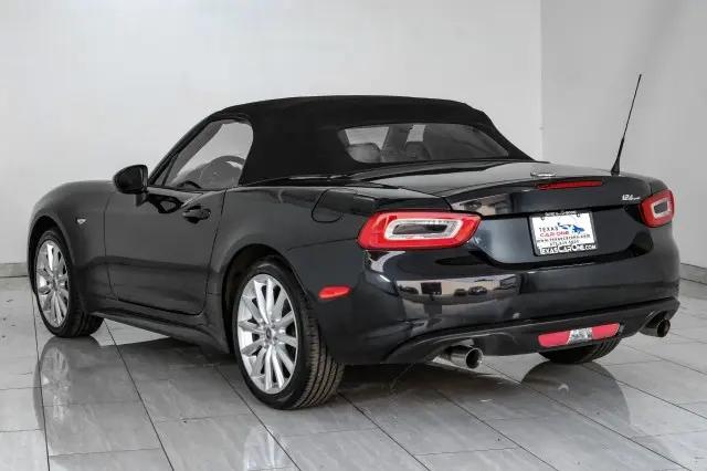 2017 Fiat 124 Spider Classica