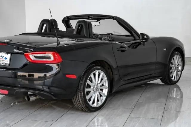 2017 Fiat 124 Spider Classica