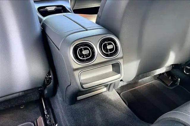 2026 Mercedes-Benz E-CLASS E 300 CLE 300