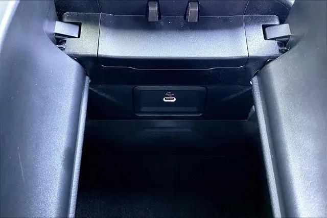 2026 Mercedes-Benz E-CLASS E 300 CLE 300