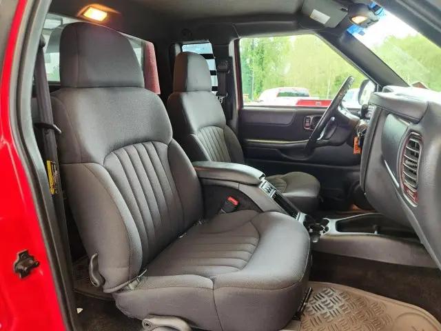 2003 Chevrolet S-10 LS
