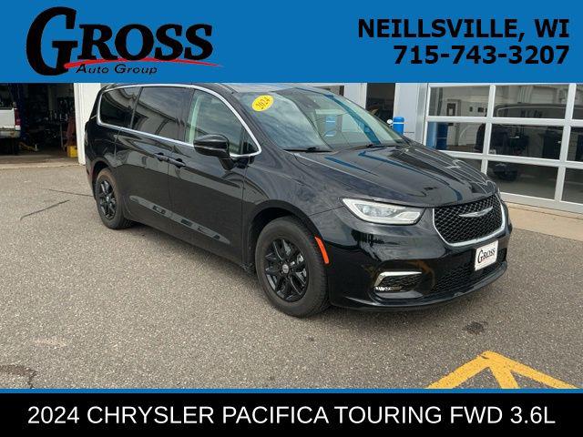2024 Chrysler Pacifica Touring L for sale in Neillsville, WI