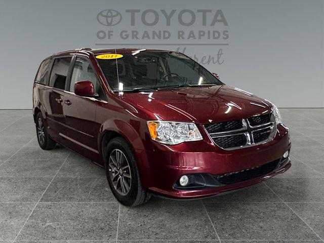 2017 Dodge Grand Caravan SXT for sale in Grand Rapids, MI