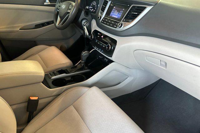 2016 Hyundai Tucson SE
