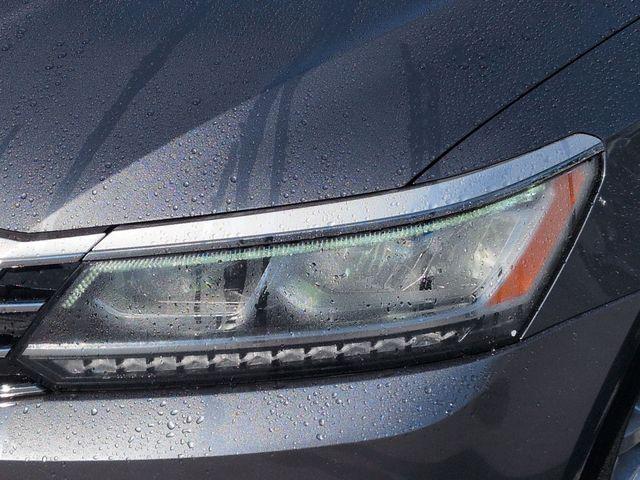 2018 Volkswagen Passat 2.0T SE
