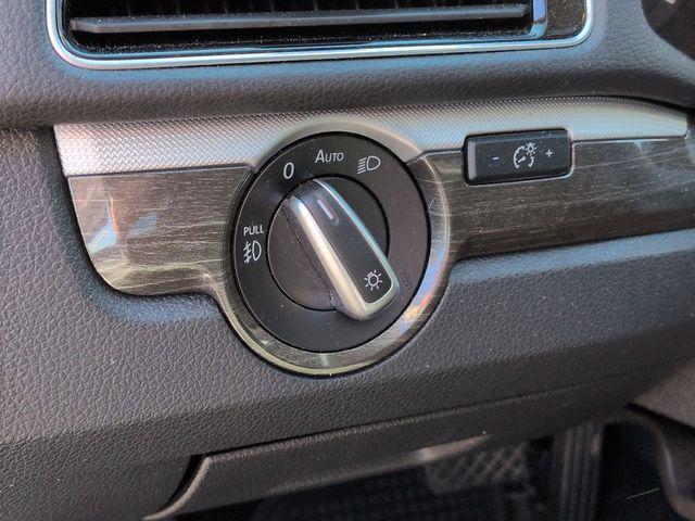 2018 Volkswagen Passat 2.0T SE
