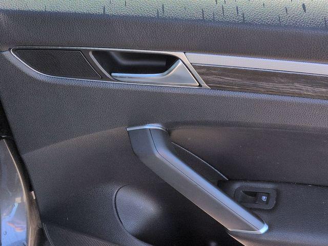 2018 Volkswagen Passat 2.0T SE