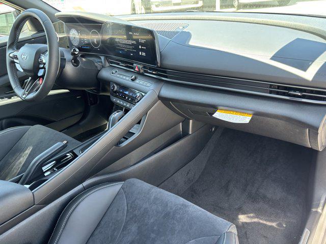2026 Hyundai Elantra DCT
