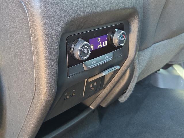 2024 Chevrolet Traverse FWD LT