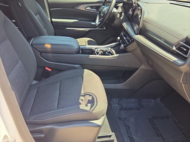 2024 Chevrolet Traverse FWD LT