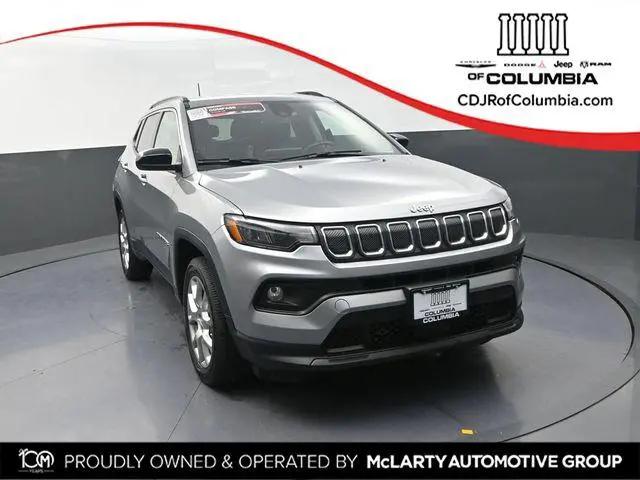2022 Jeep Compass Latitude Lux 4x4 for sale in Columbia, MO
