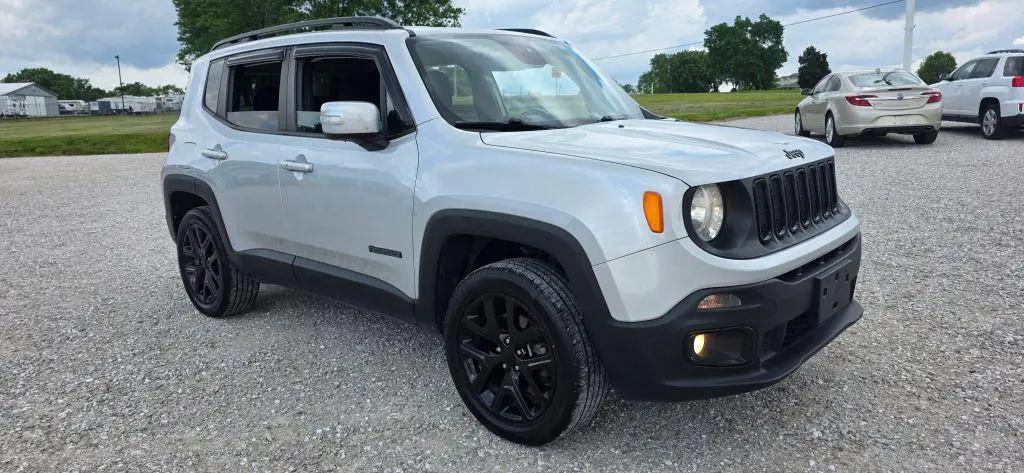 2018 Jeep Renegade Altitude 4x4 for sale in Waterloo, IL