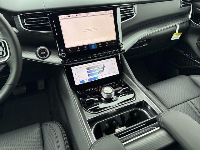 2026 Jeep Grand Wagoneer L Summit Obsidian 4x4