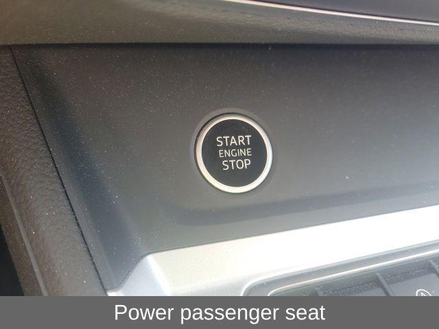 2024 Audi Q3 Premium 45 TFSI S line quattro Tiptronic
