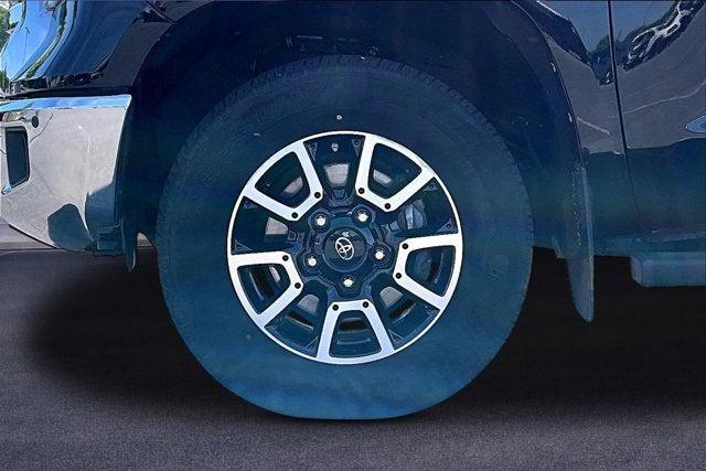 2016 Toyota Tundra SR5 5.7L V8