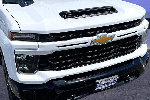 2024 Chevrolet Silverado 2500HD 4WD Crew Cab Long Bed Custom