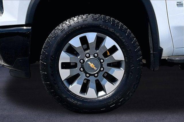 2024 Chevrolet Silverado 2500HD 4WD Crew Cab Long Bed Custom