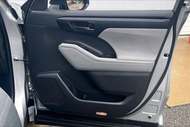 2023 Toyota Highlander LE