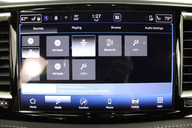 2027 Chrysler Pacifica Select