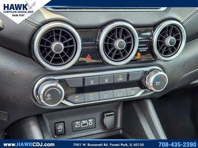 2024 Nissan Sentra SV Xtronic CVT