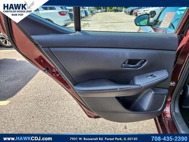2024 Nissan Sentra SV Xtronic CVT