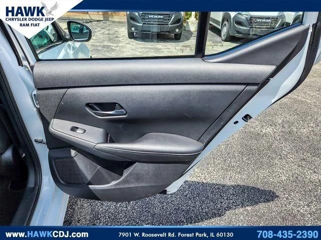 2024 Nissan Sentra SV Xtronic CVT