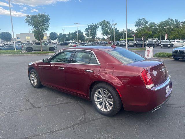 2016 Chrysler 300 C