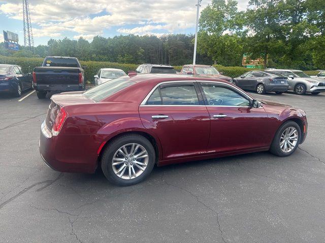2016 Chrysler 300 C