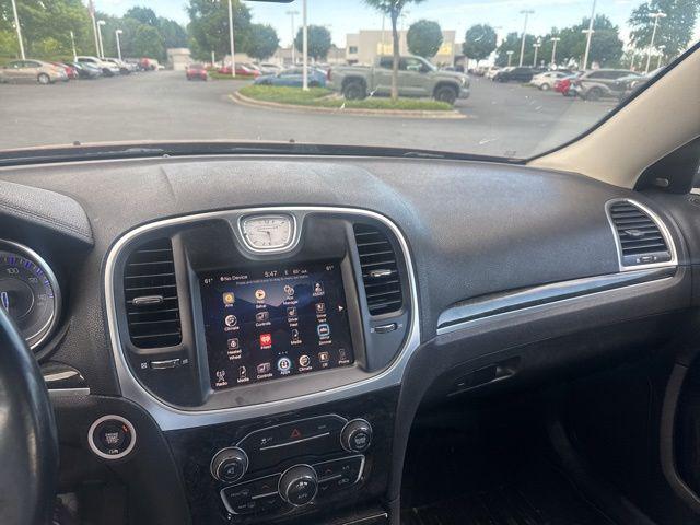 2016 Chrysler 300 C