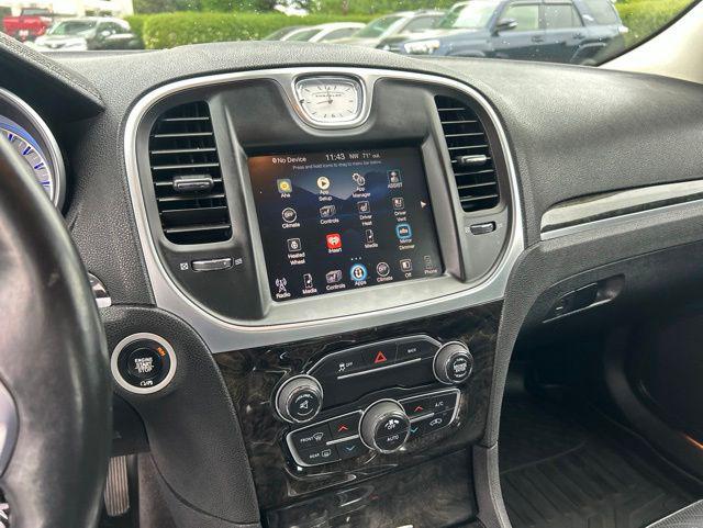 2016 Chrysler 300 C