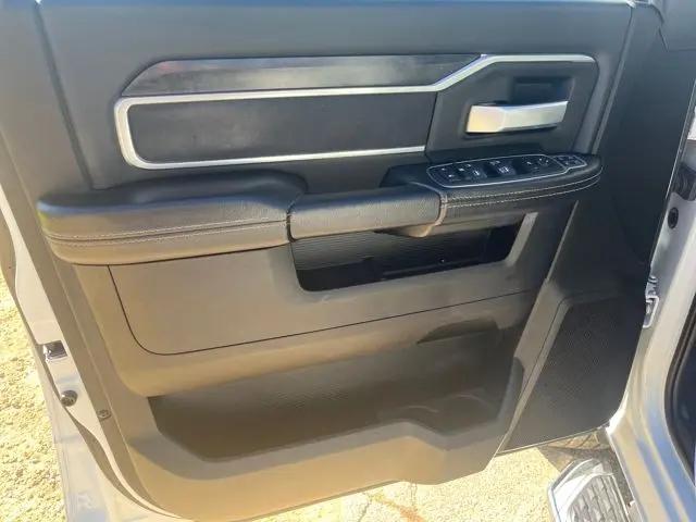 2024 Ram 2500 Big Horn Crew Cab 4x4 64 Box