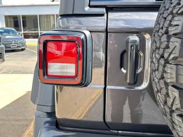 2025 Jeep Wrangler 4-Door Willys 4x4