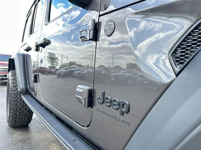 2025 Jeep Wrangler 4-Door Willys 4x4
