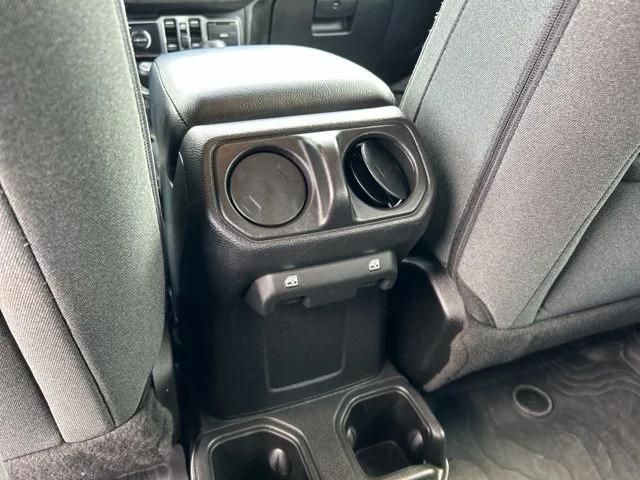 2025 Jeep Wrangler 4-Door Willys 4x4