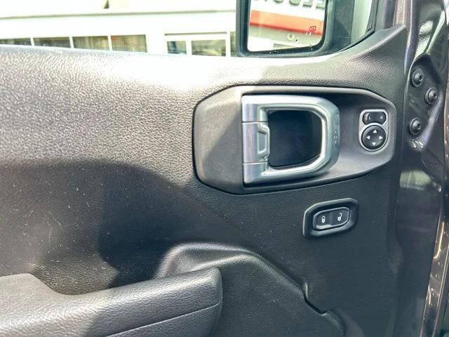 2025 Jeep Wrangler 4-Door Willys 4x4