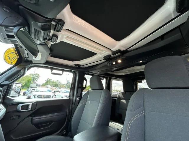 2025 Jeep Wrangler 4-Door Willys 4x4