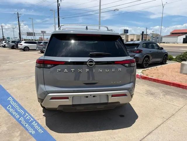 2023 Nissan Pathfinder Platinum FWD
