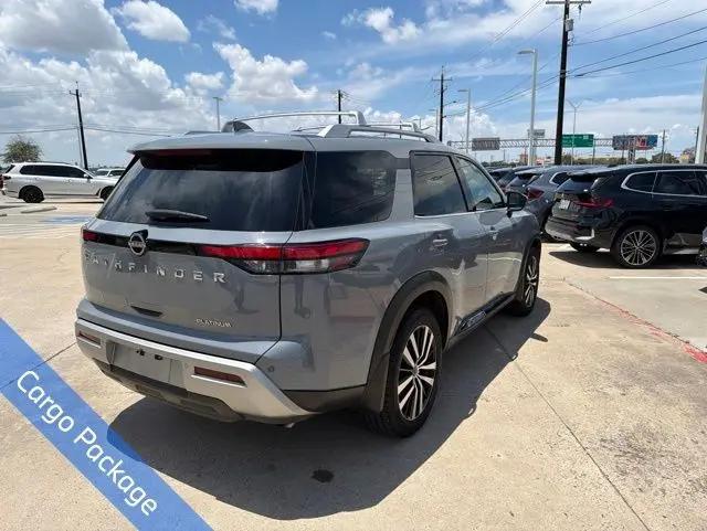 2023 Nissan Pathfinder Platinum FWD